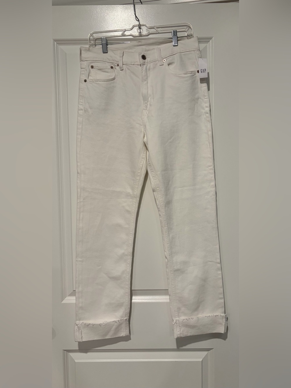 GAP Women’s White Straight-Leg High Rise Jeans